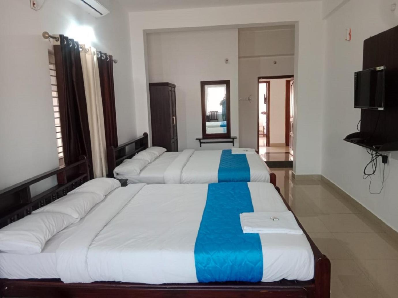 Hotel Blue Rays Bainduru المظهر الخارجي الصورة